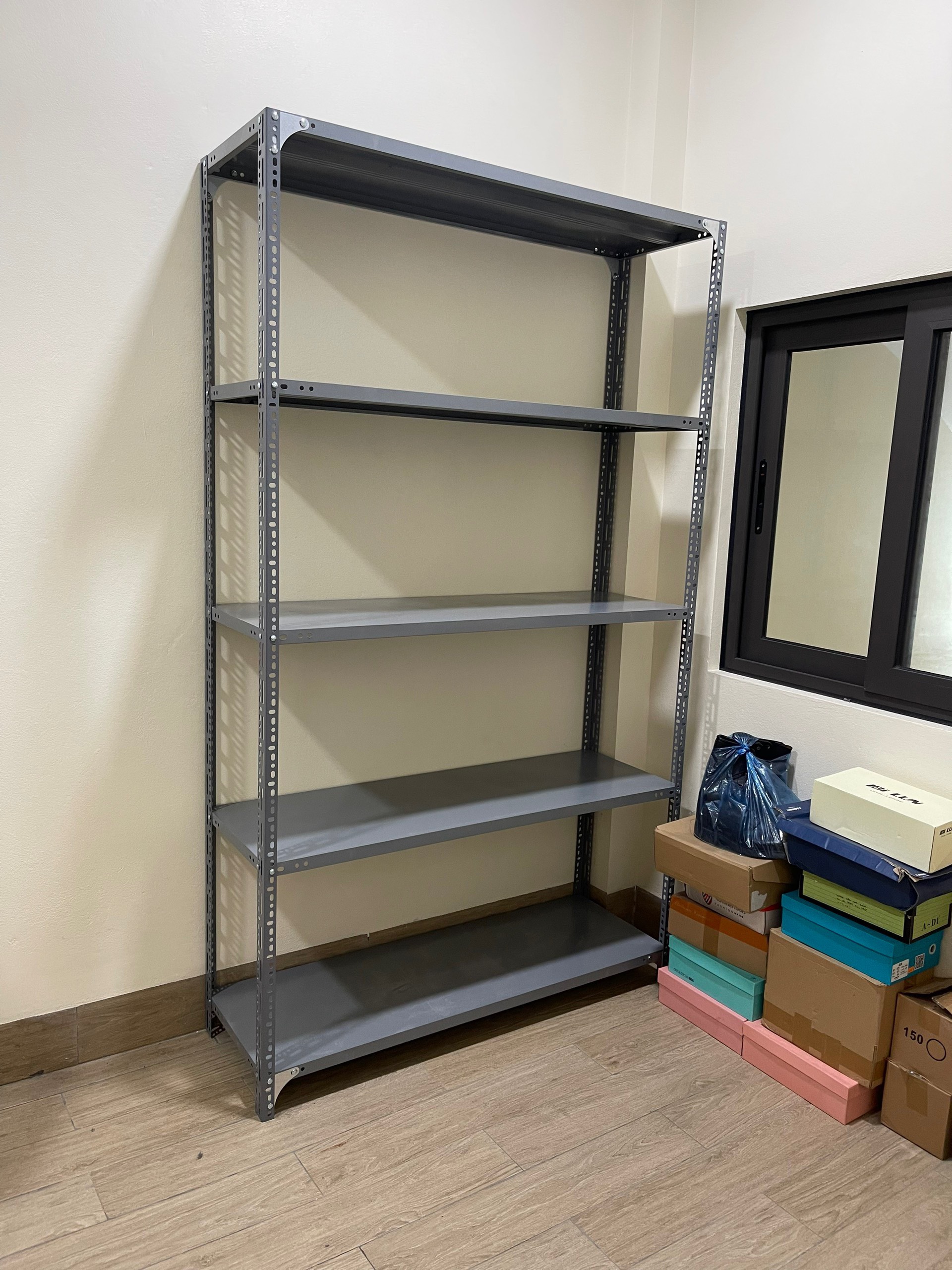 Kệ sắt 5 tầng: 2m x 1m x 30