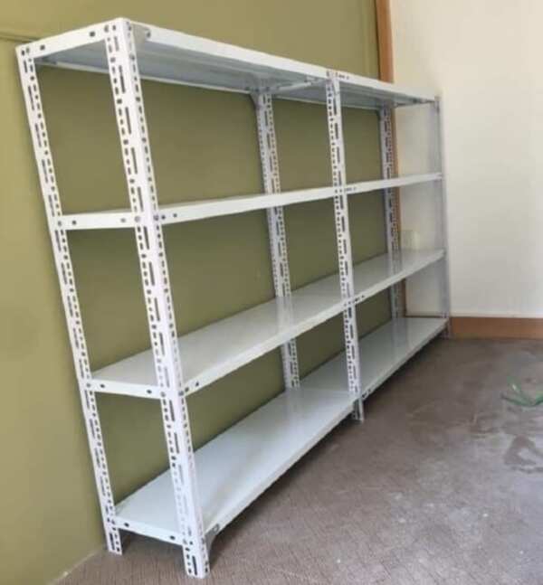 Làm kệ đựng các loại giấy tờ và tài liệu