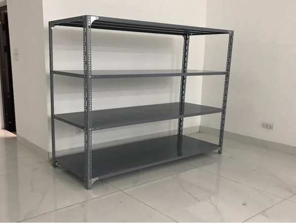 Về kích thước kệ sắt 4 tầng