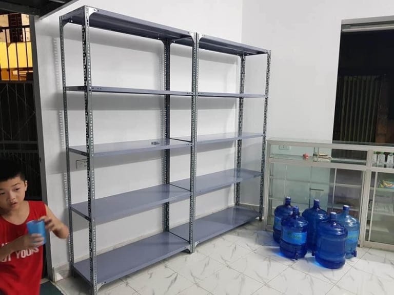 Kệ sắt 5 tầng có giá bao nhiêu?